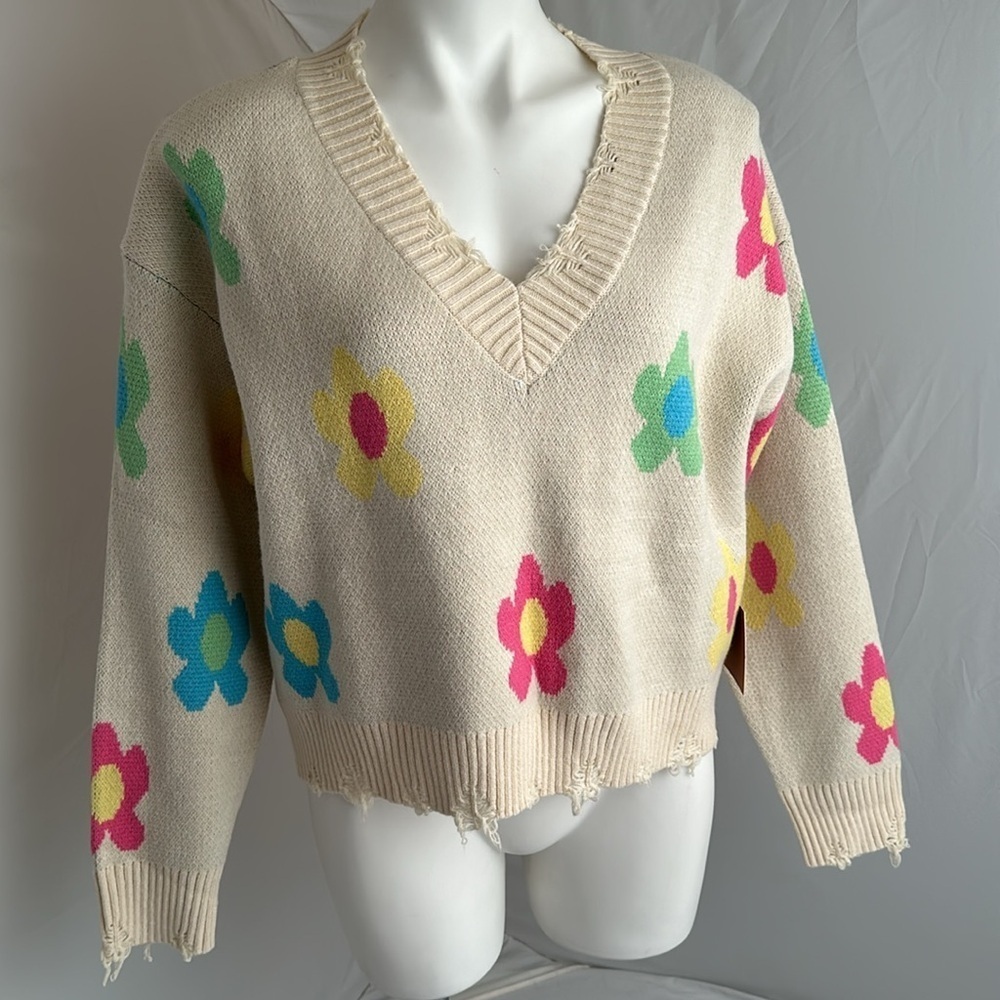 Bailey Rose multicolor floral design distressed v-neck soft stretchy sweater